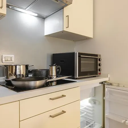 Apartmán A Pochi Passi Da Palazzo Pallavicini *